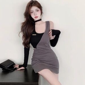 Chic Two-Tone Sleeveless Dress